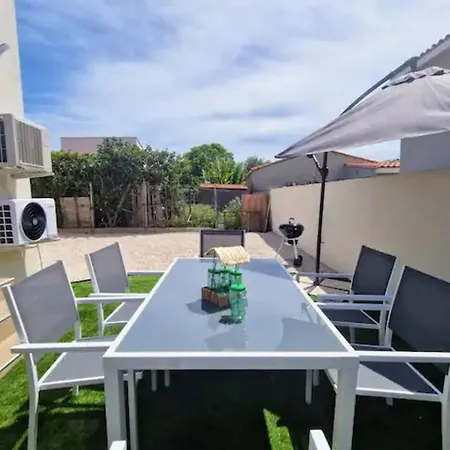 Casa de Férias House 3 With Terrace *