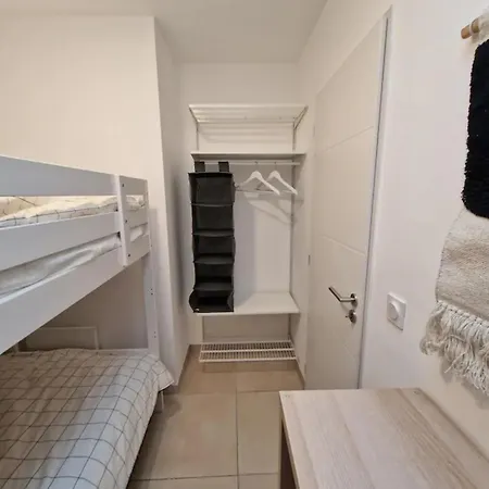 House 3 With Terrace 度假居