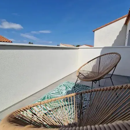 Casa de Férias House 3 With Terrace