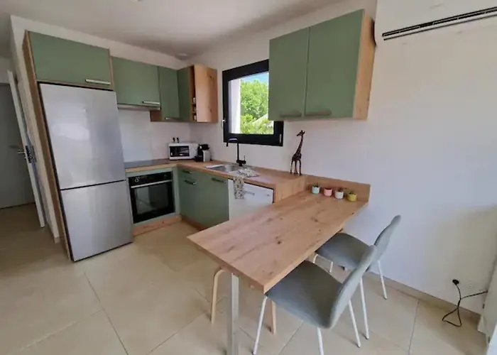 House 3 With Terrace Дом отдыха *